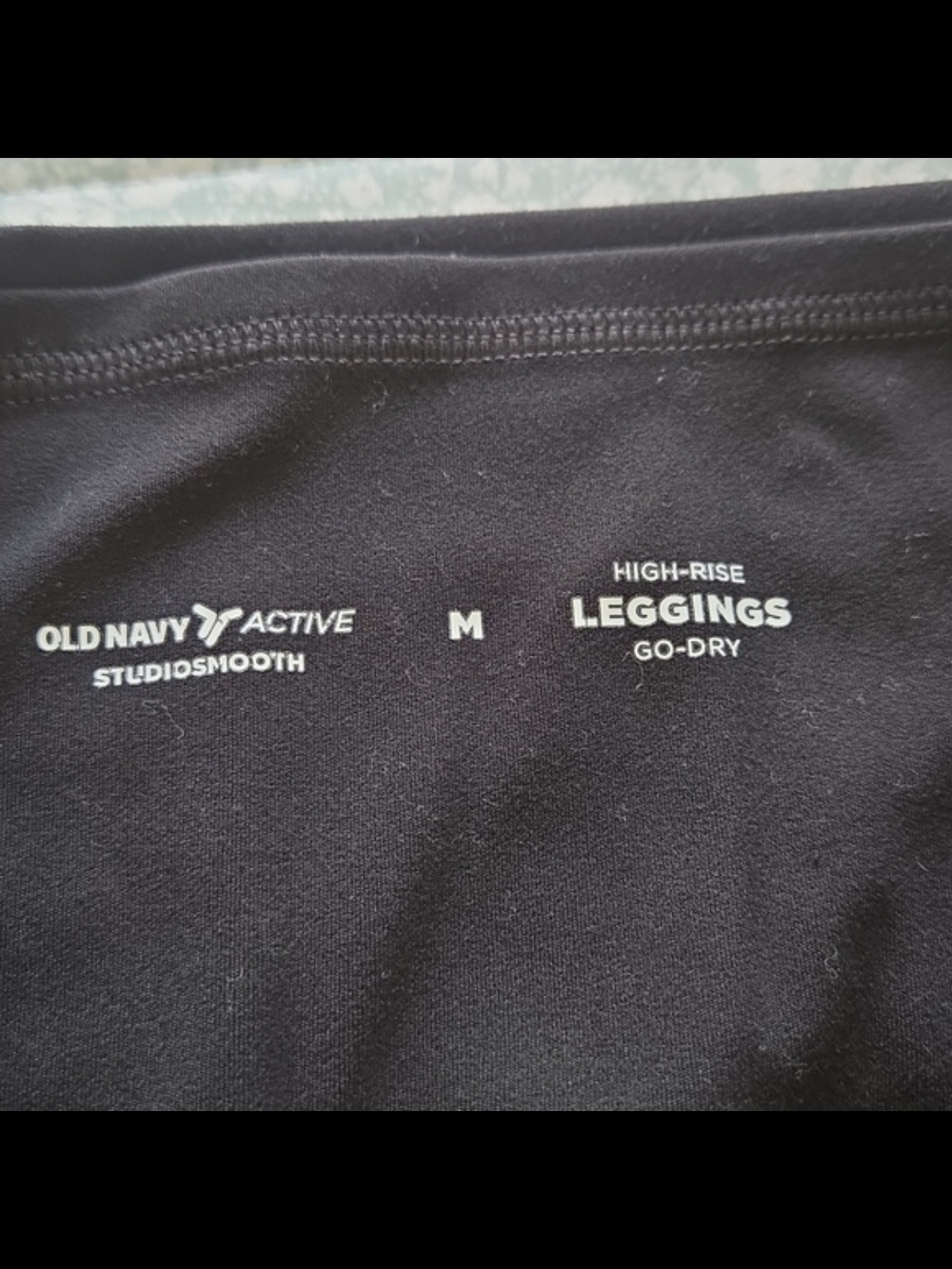4-Pack Old Navy Studio Smooth 7/8 Leggings- Black, Navy, Brown, Olive - Picture 11 of 16